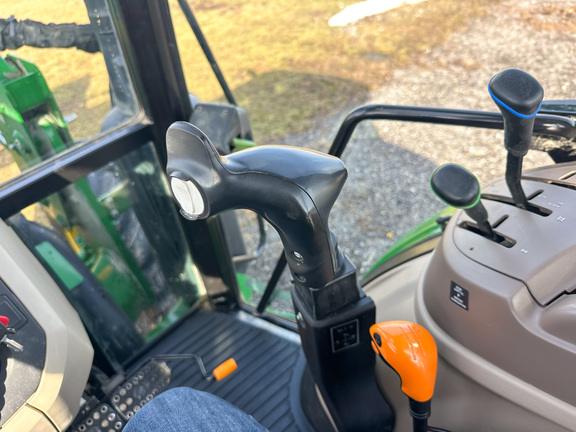 2024 John-Deere 5100E