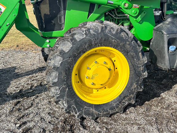 2024 John-Deere 5100E