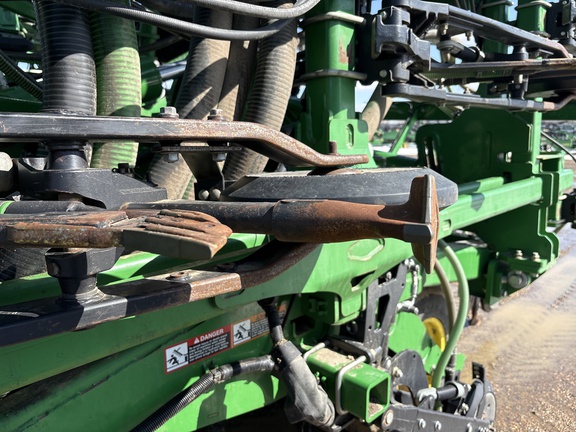Used 2016 John Deere 1870 Air Drills and Seeders at Horizon Ag & Turf in Lloydminster, AB - Photo19