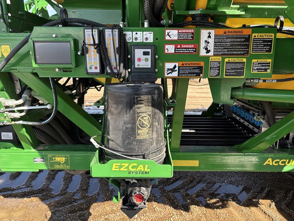 Used 2016 John Deere 1870 Air Drills and Seeders at Horizon Ag & Turf in Lloydminster, AB - Photo7