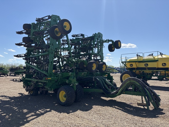 Used 2016 John Deere 1870 Air Drills and Seeders at Horizon Ag & Turf in Lloydminster, AB - Photo8