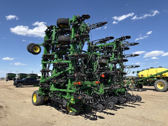 Used 2016 John Deere 1870 Air Drills and Seeders at Horizon Ag & Turf in Lloydminster, AB - Photo4