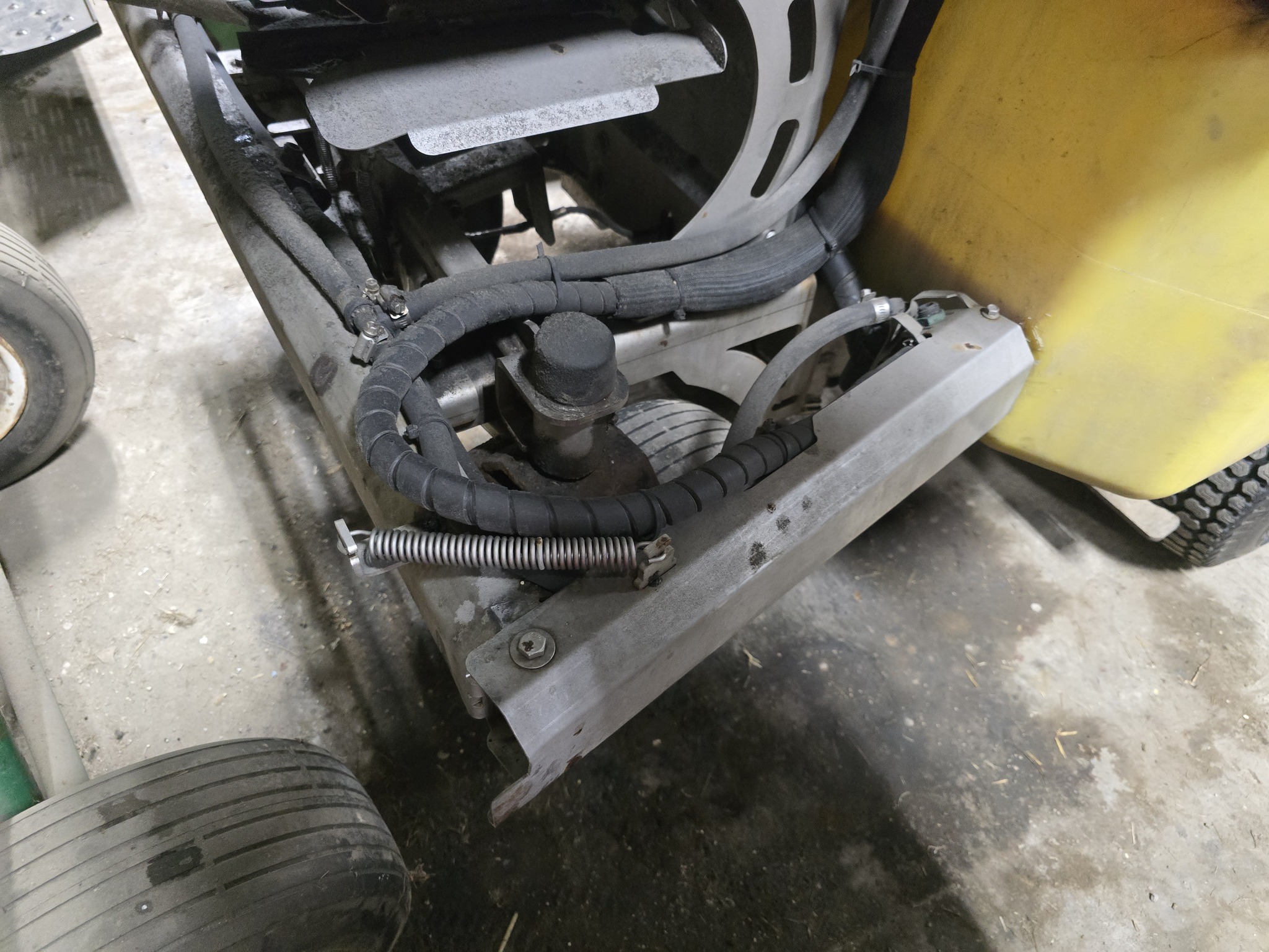 2018 Exmark Z-Spray ZS5260XL Image 18