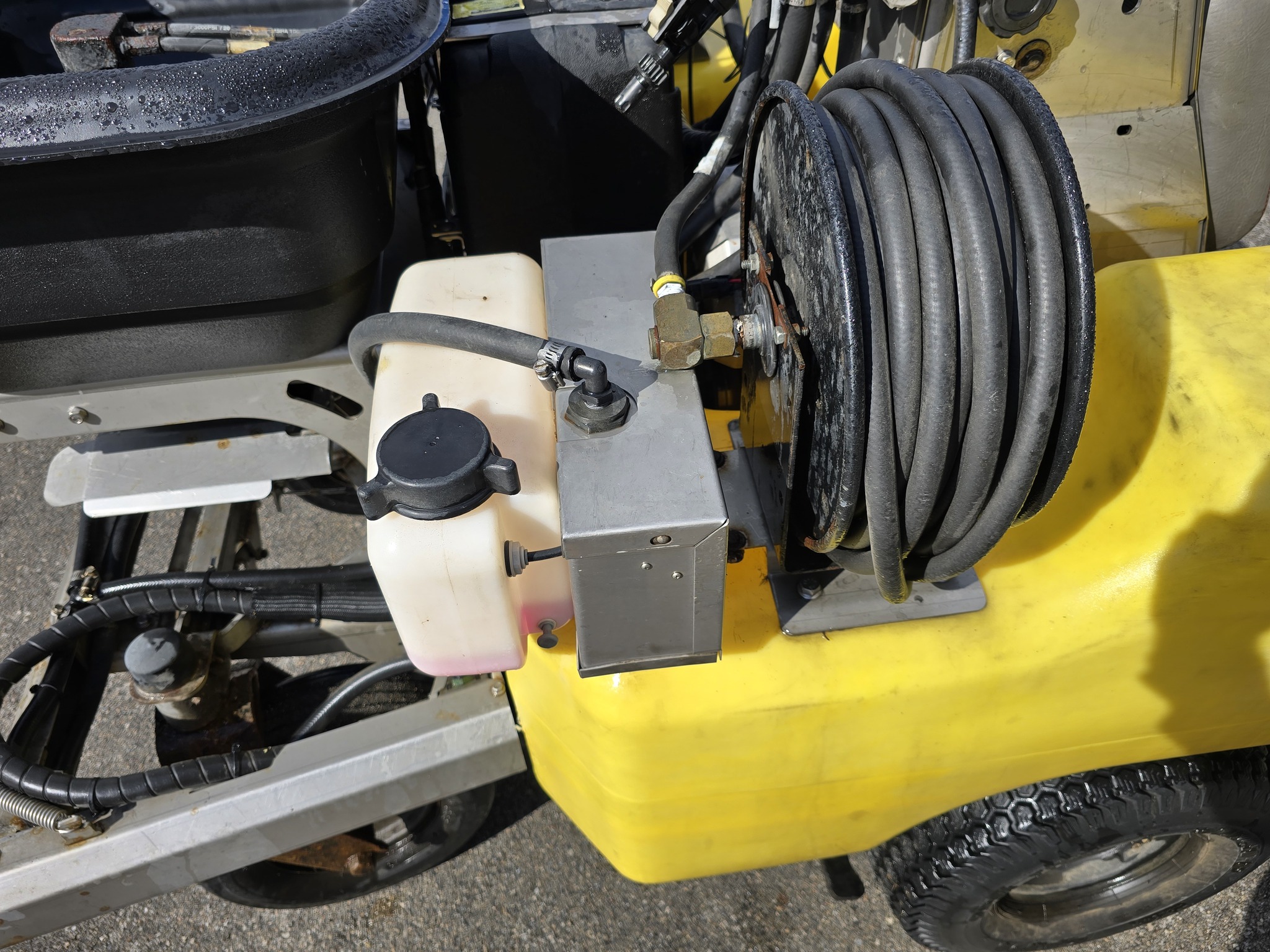 2018 Exmark Z-Spray ZS5260XL Image 16