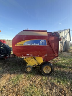 Photo of 2014 New Holland BR7060