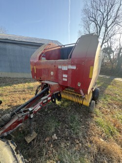 Photo of 2014 New Holland BR7060