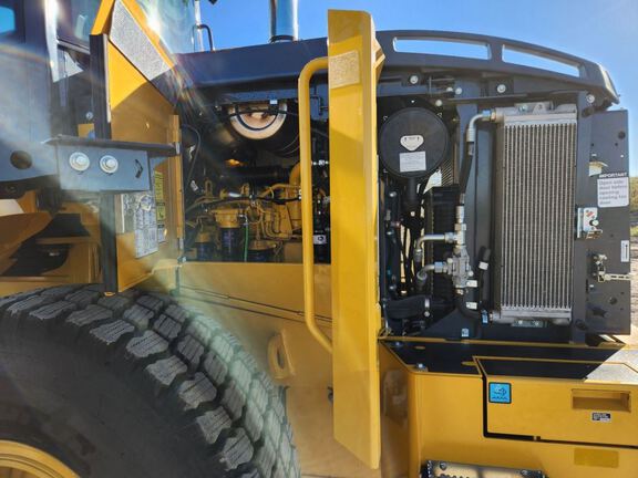 2024 John Deere 524P