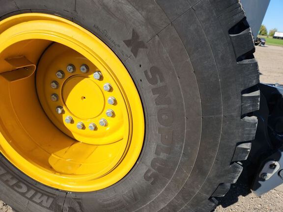 2024 John Deere 524P