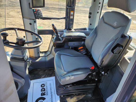 2024 John Deere 524P