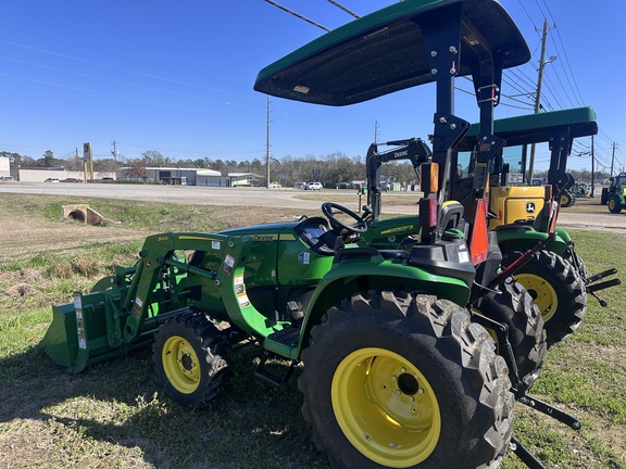 2025 John Deere 3038E Photo 2