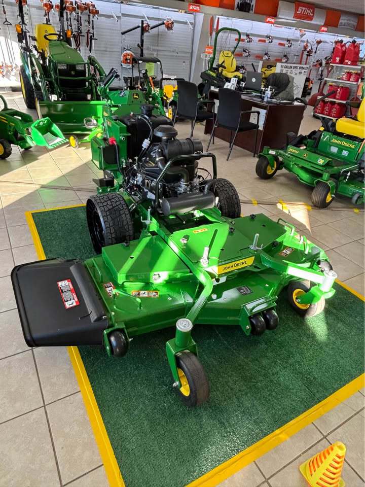 John Deere W61R Commercial Walk-Behind Mower with Michelin X Tweels & One Wheel Sulky Image 6