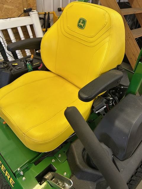 2024 John Deere Z720E Image 2