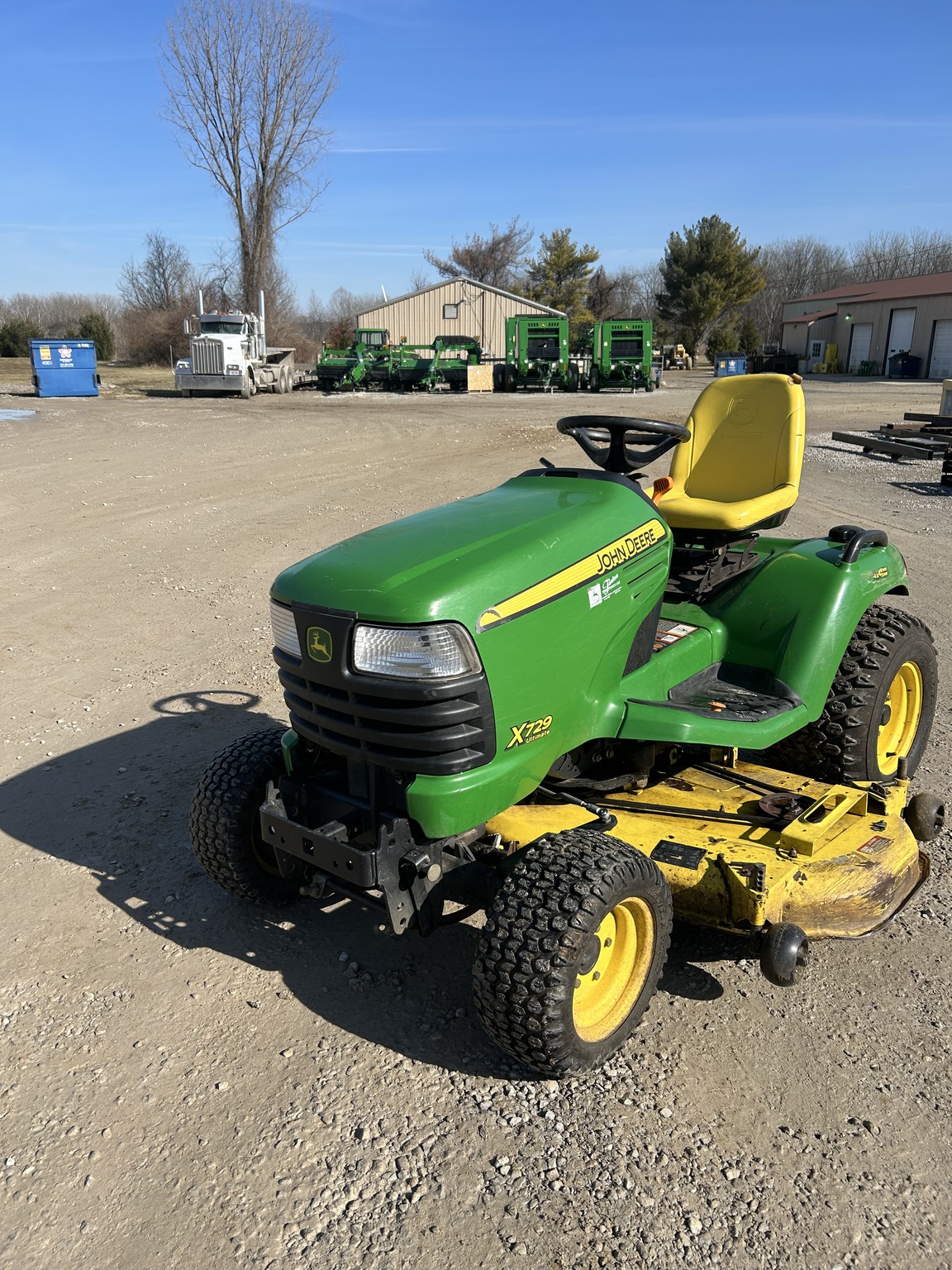 2008 John Deere X729 Image 2
