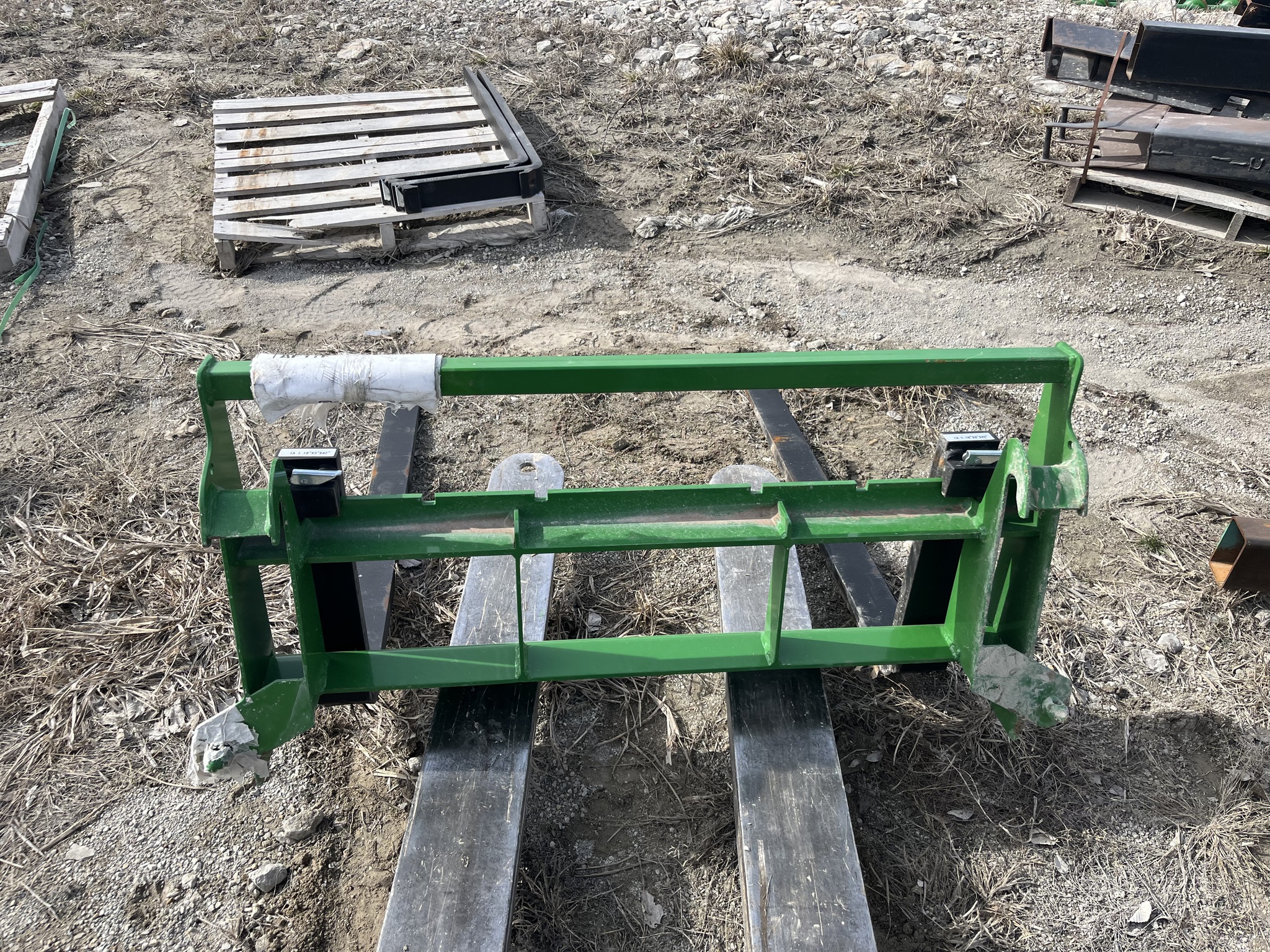 2025 Frontier AP10F at Heritage Tractor in Atchison, KS