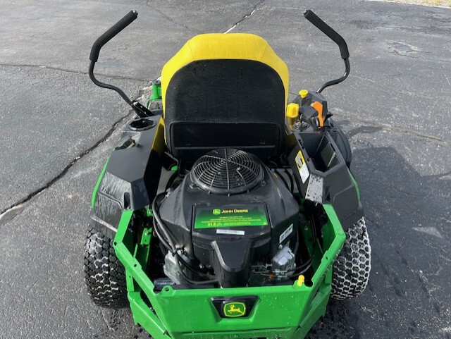 2025 John Deere Z320M Image 4