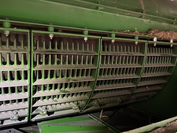 Used 2016 John Deere S660 Combines at Koenig Equipment in Anna, OH - Photo22