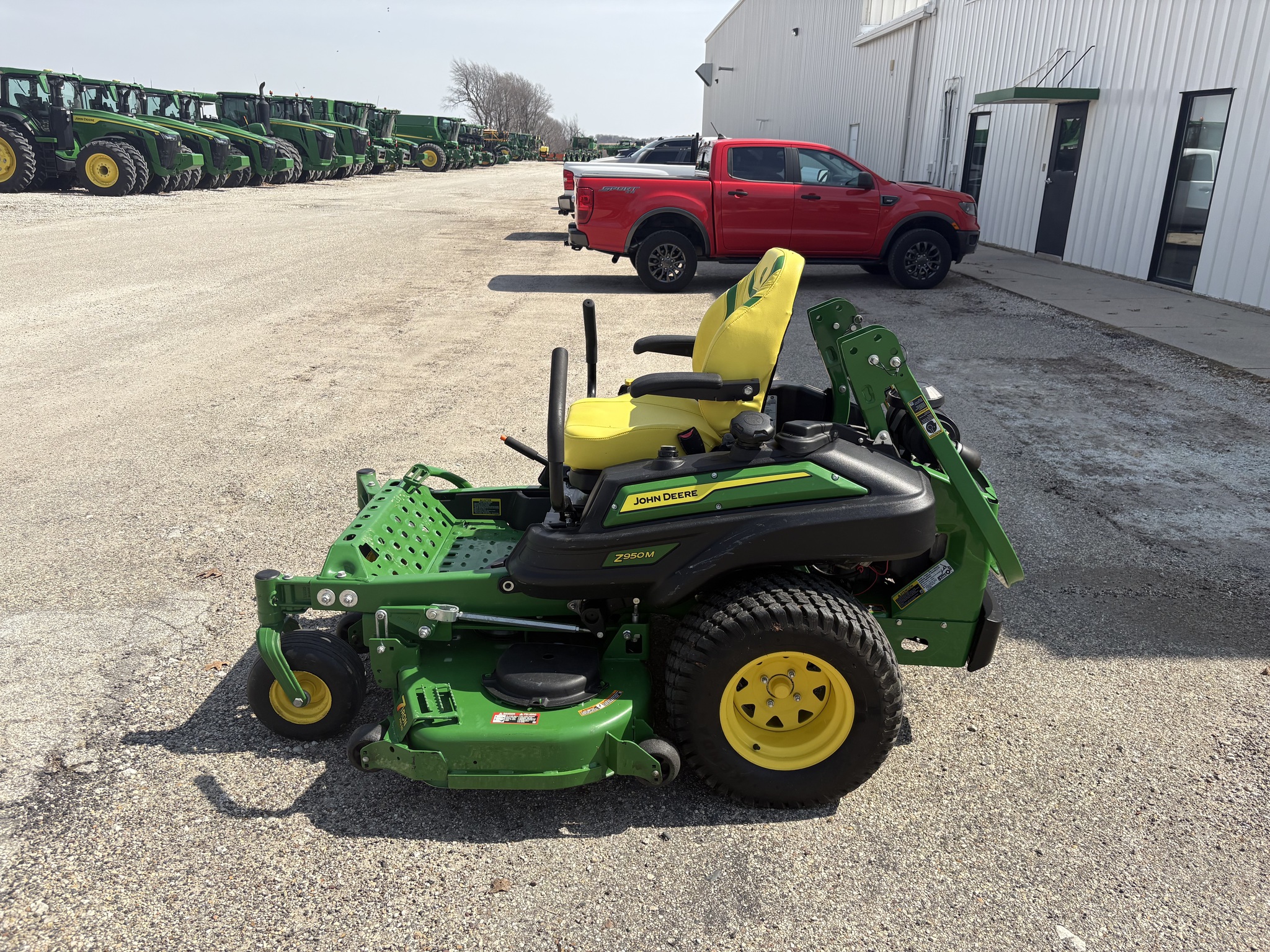  2023 John Deere Z950M at Heritage Tractor in Kewanee, IL