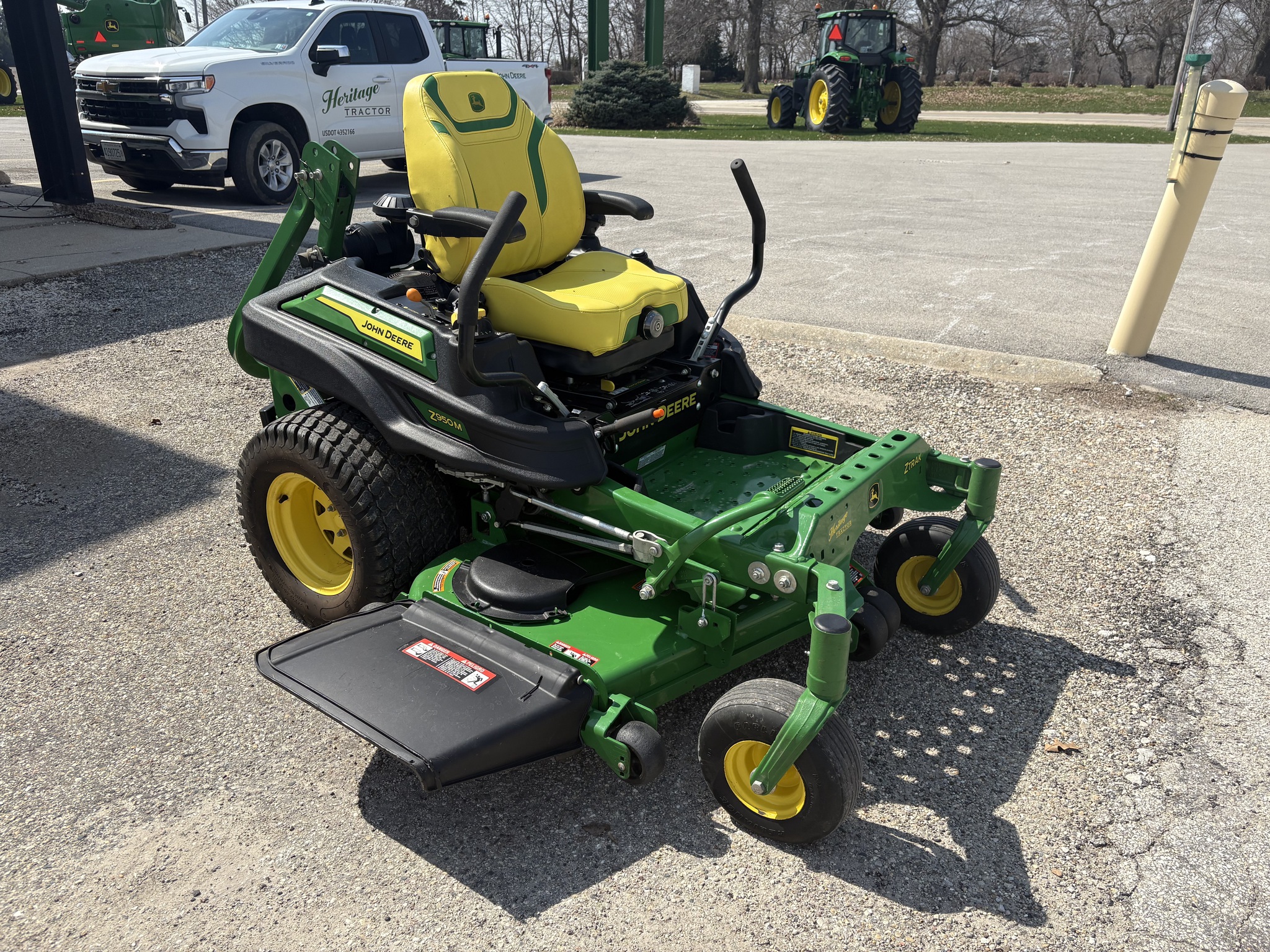  2023 John Deere Z950M at Heritage Tractor in Kewanee, IL
