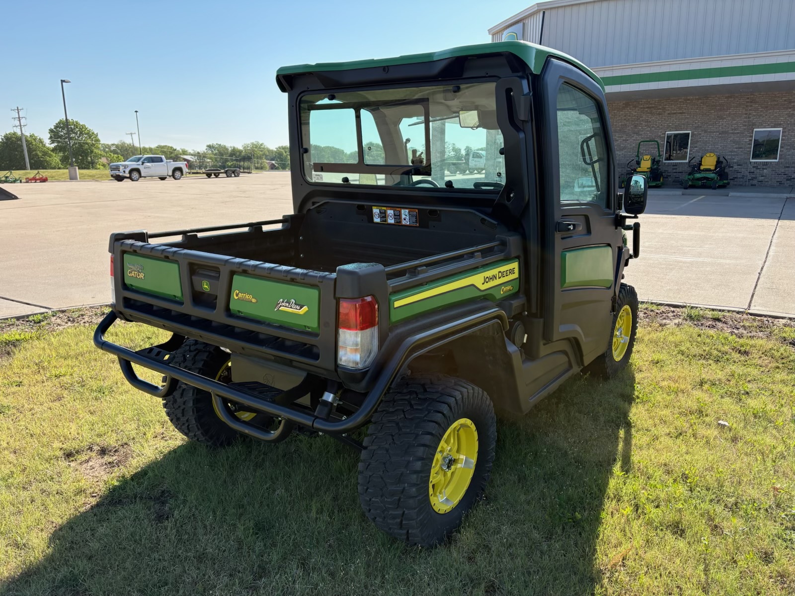 2024 John Deere XUV 835R Image 4