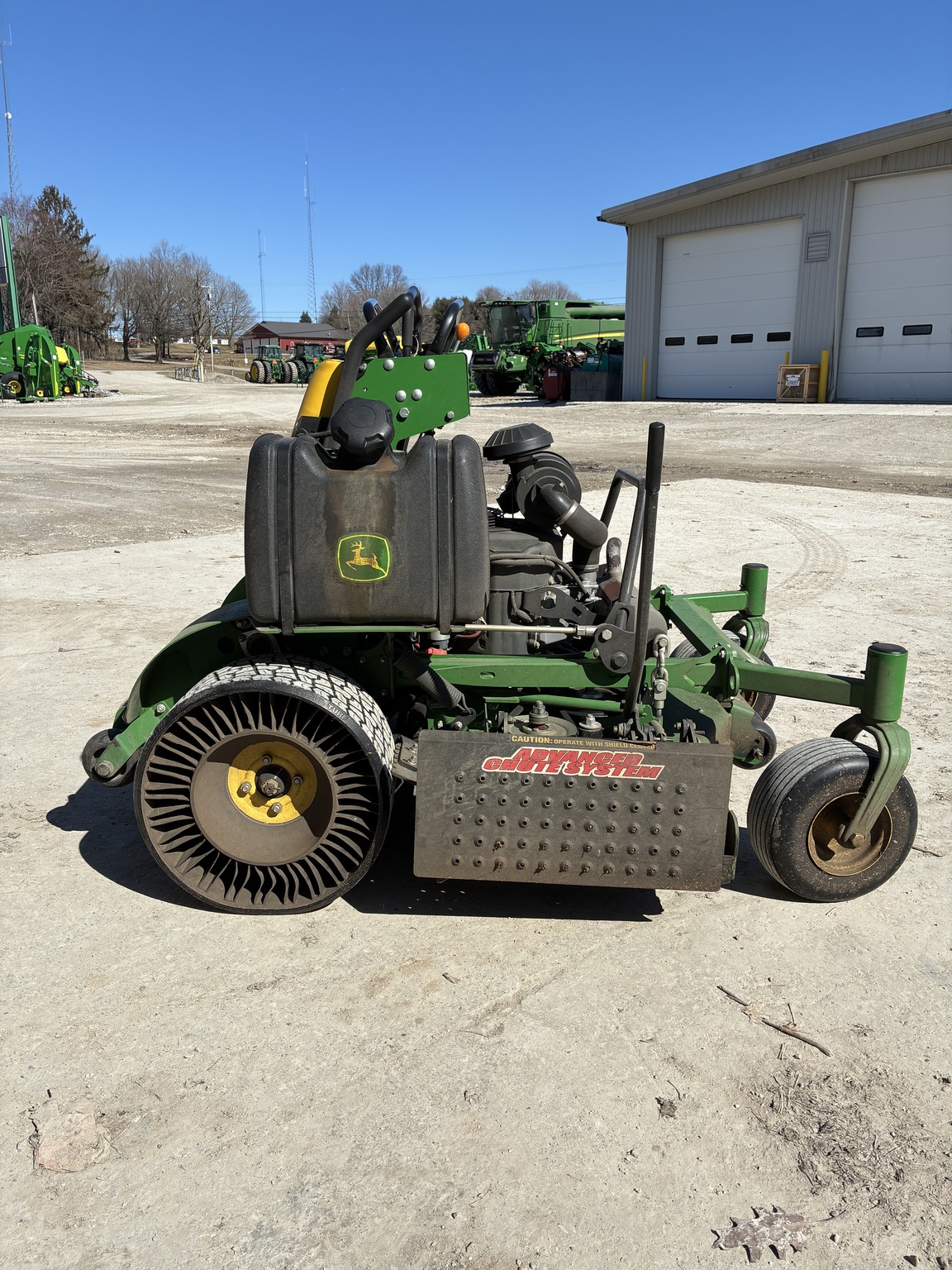 2021 John Deere 652R Image 4
