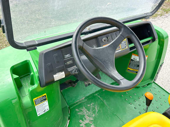 2025 John-Deere TX 4X2