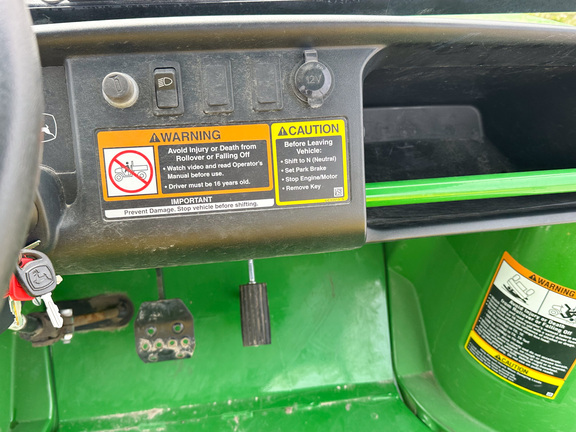 2025 John-Deere TX 4X2