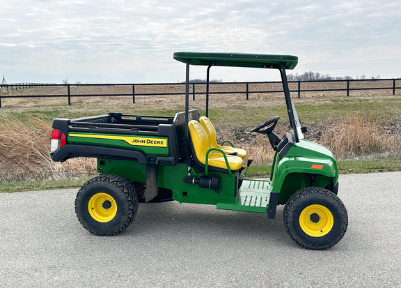2025 John-Deere TX 4X2