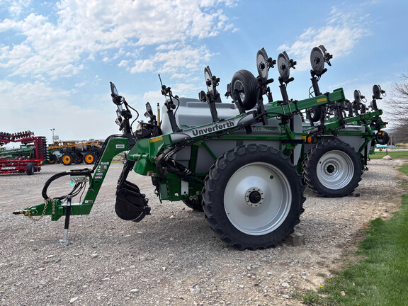 Used -- Unverferth NutriMax 1400 40' Nutrient Application at Koenig Equipment in Anna, OH - Photo1