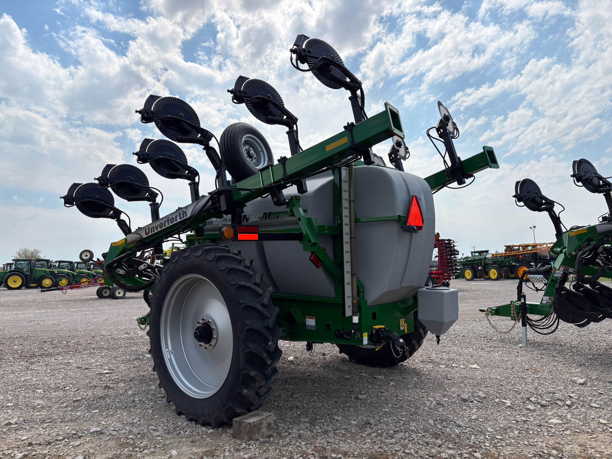 Used -- Unverferth NutriMax 1400 40' Nutrient Application at Koenig Equipment in Anna, OH - PhotoXL2