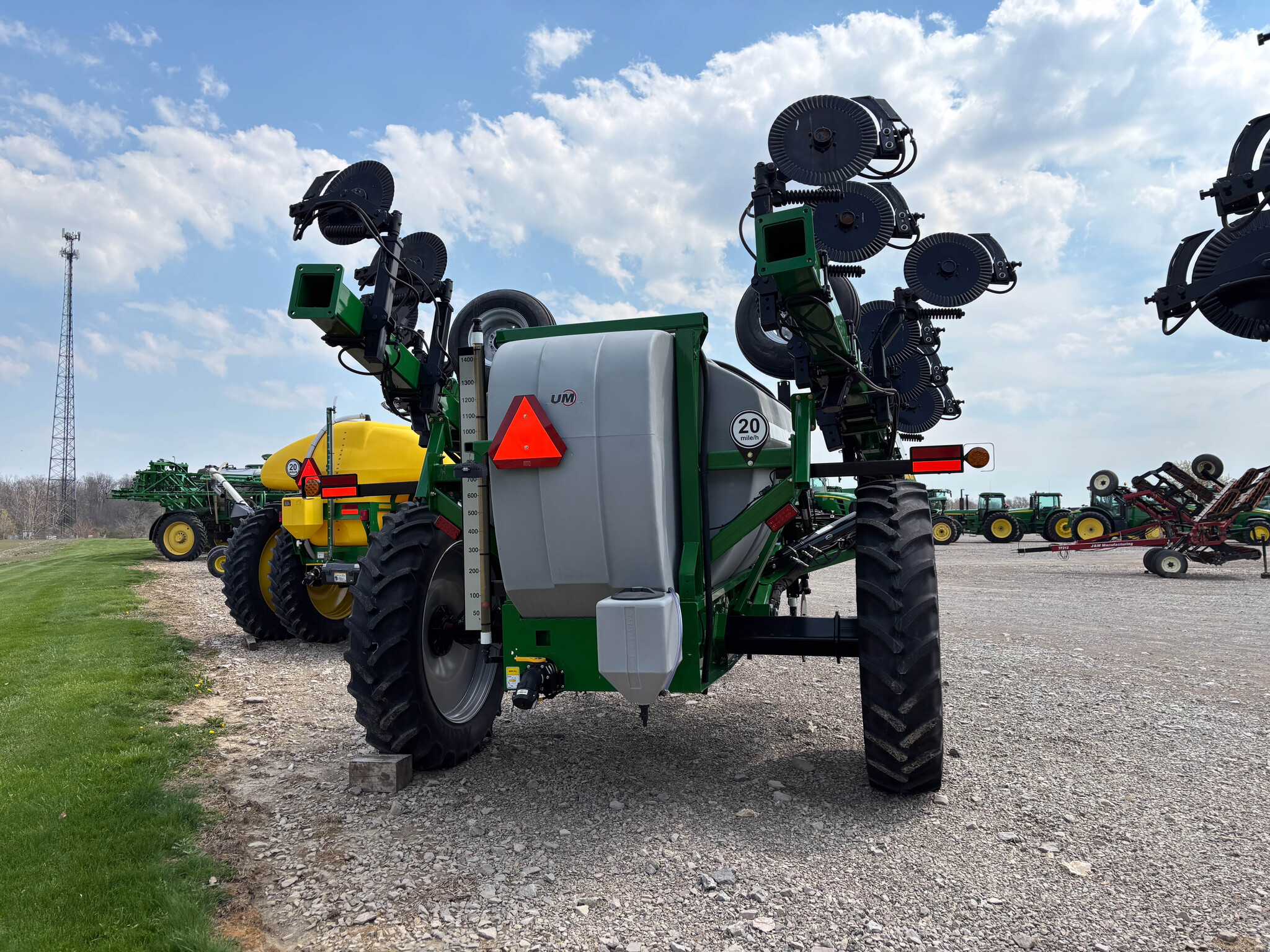 Used -- Unverferth NutriMax 1400 40' Nutrient Application at Koenig Equipment in Anna, OH - PhotoXL3