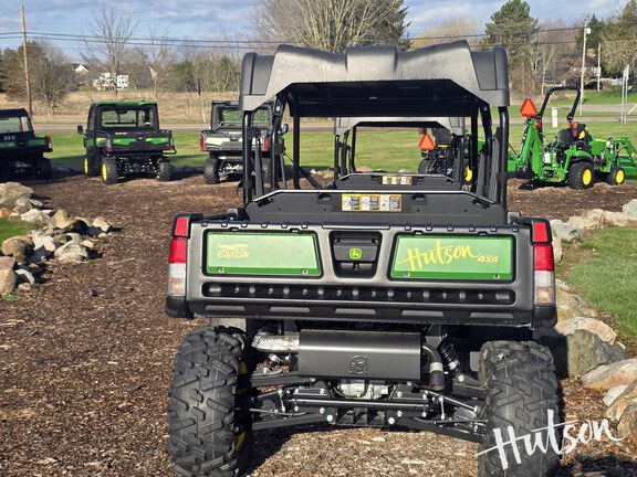 Photo of 2025 John Deere XUV 825M