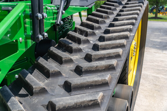 Used 2024 John Deere 8RT 370 Track Tractors at Koenig Equipment in Anna, OH - Photo10