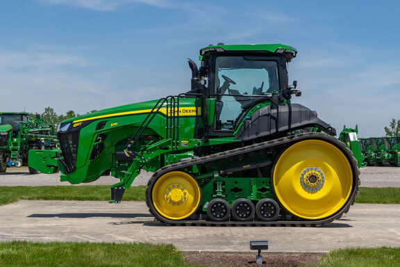 Used 2024 John Deere 8RT 370 Track Tractors at Koenig Equipment in Anna, OH - Photo1