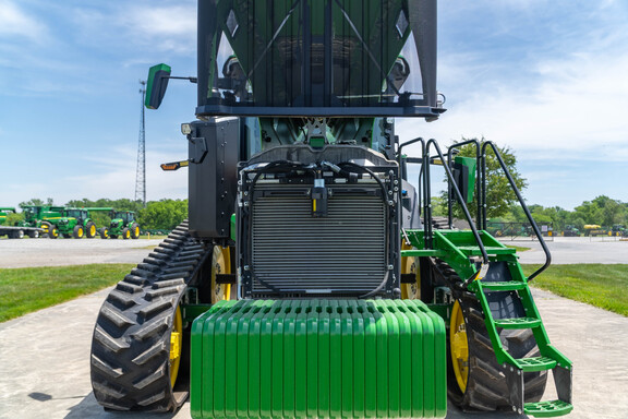 Used 2024 John Deere 8RT 370 Track Tractors at Koenig Equipment in Anna, OH - Photo22
