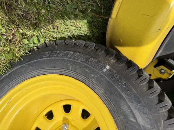 2021 John Deere Z545R - Photo11