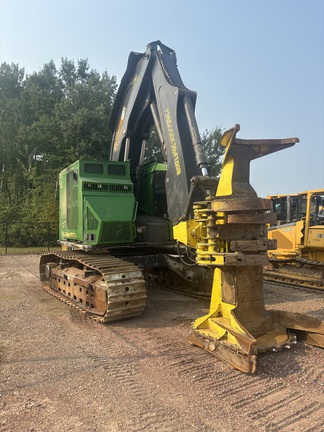 2018 John Deere 853M