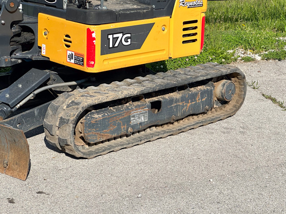 2022 John-Deere 17G