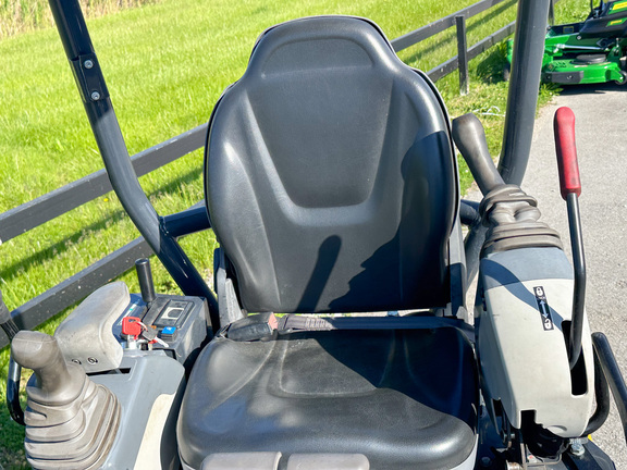 2022 John-Deere 17G