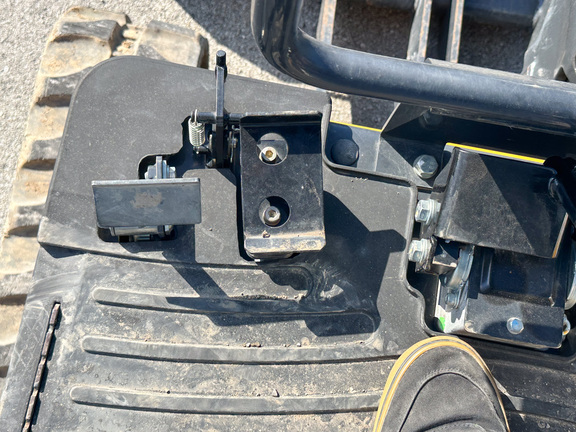 2022 John-Deere 17G