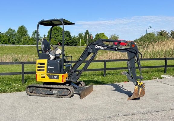 2022 John-Deere 17G
