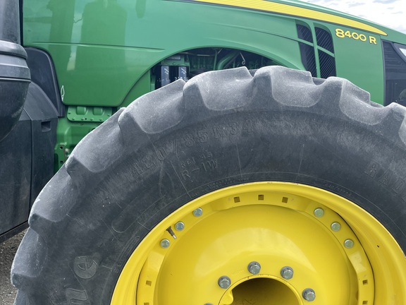 2019 John Deere 8400R - Photo13