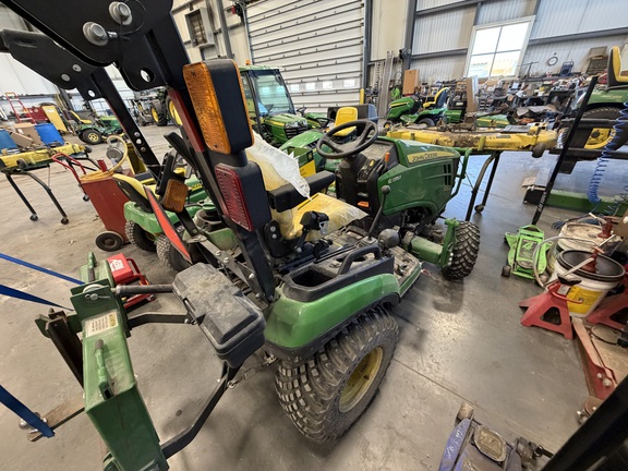 2021 John Deere 1025R - Photo7