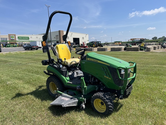 2021 John Deere 1025R - Photo3