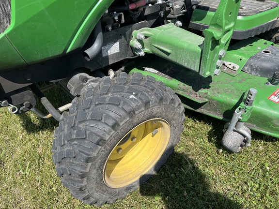 2021 John Deere 1025R - Photo10