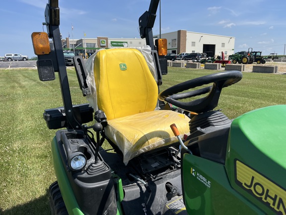 2021 John Deere 1025R - Photo18