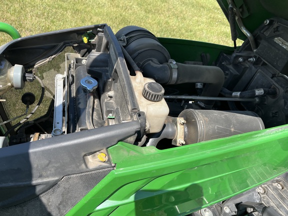 2021 John Deere 1025R - Photo21