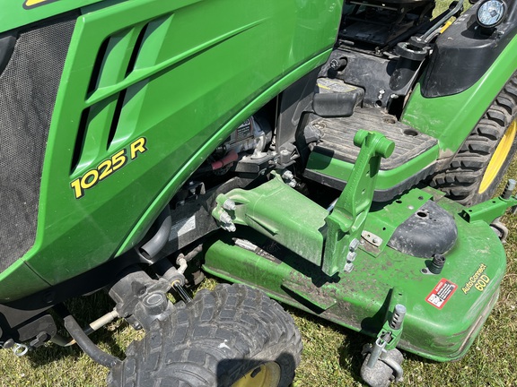 2021 John Deere 1025R - Photo24