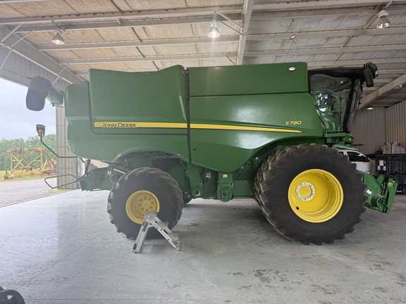 Photo of 2024 John Deere S780