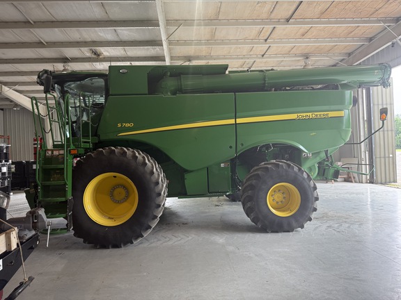Photo of 2024 John Deere S780