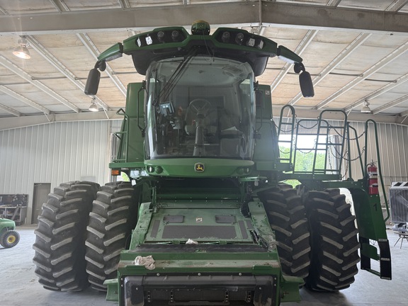 Photo of 2024 John Deere S780